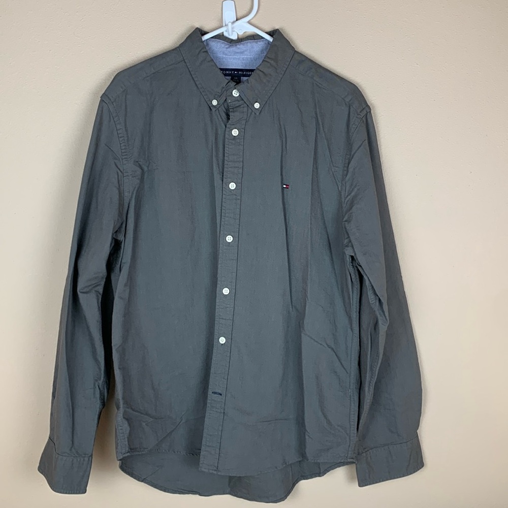 Tommy Hilfiger Men’s Grey 💯 Cotton Button Up Shirt Size Large